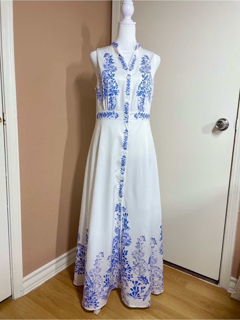 Blue & White Porcelain Floral Maxi Dress - Sleeveless Button Down Sz S vacation